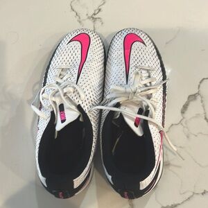 Nike Phantom indoor soccer shoes size 3.5